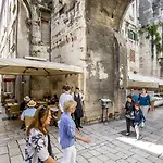 Πανσιόν Centro Di Centri Σπλιτ