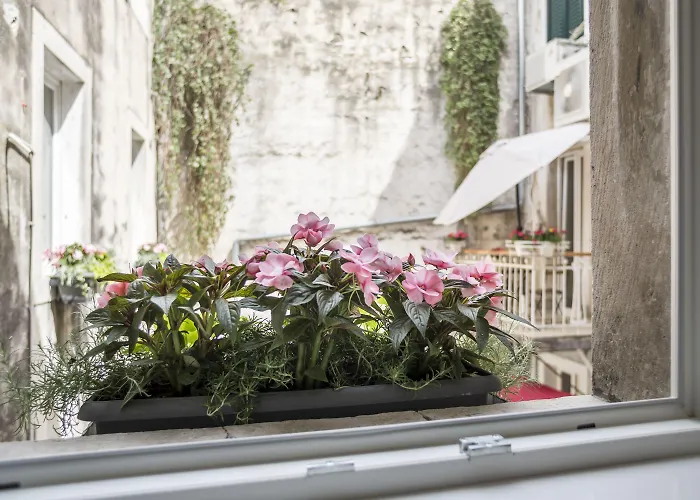 Centro Di Centri Affittacamere 4*