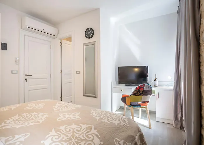 Affittacamere Centro Di Centri 4*