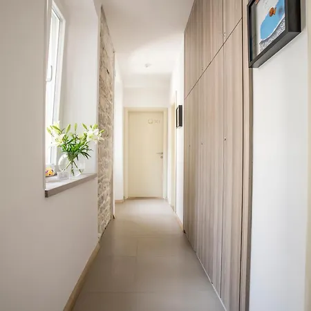 ゲストハウス セントロ ディ セントリルームズ スプリト