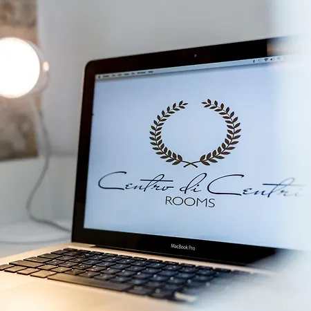 ゲストハウス セントロ ディ セントリルームズ