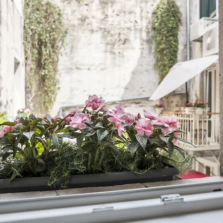 Centro Di Centri Pensión 4*