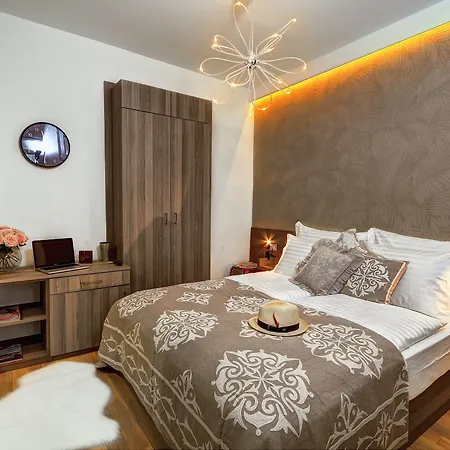 セントロ ディ セントリルームズ ゲストハウス