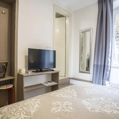 ゲストハウス セントロ ディ セントリルームズ