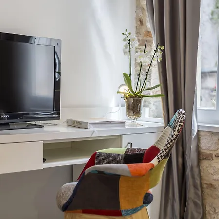 セントロ ディ セントリルームズ 4*