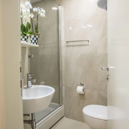 ゲストハウス セントロ ディ セントリルームズ スプリト