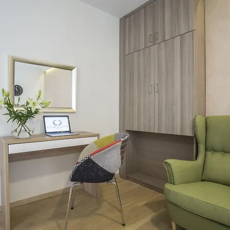 ゲストハウス セントロ ディ セントリルームズ